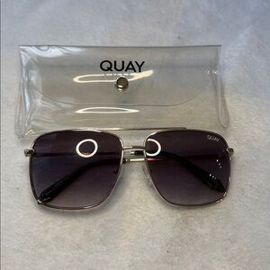 QUAY HOT TAKE Sunglasses Gold Frame Smoke Gradient Lenses Square Aviators Unisex